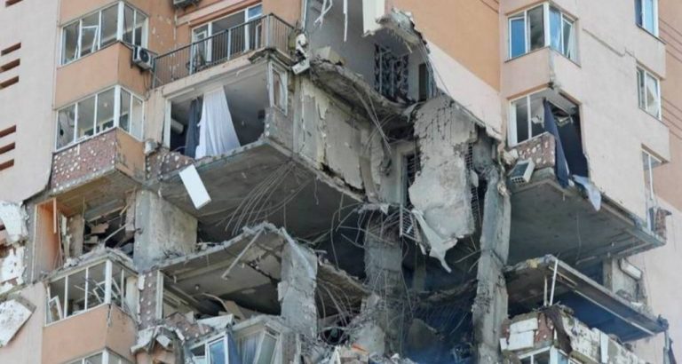 EMBAIXADA PEDE QUE BRASILEIROS DEIXEM KIEV ‘COM URGÊNCIA’