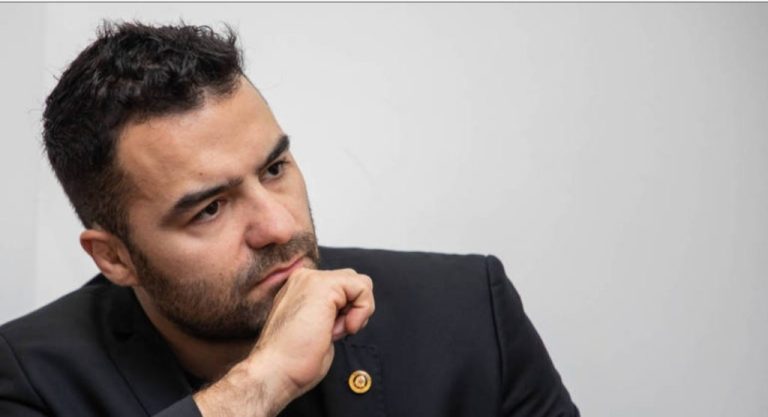 PODEMOS ANUNCIA A DESFILIAÇÃO DO DEPUTADO ARTHUR DO VAL