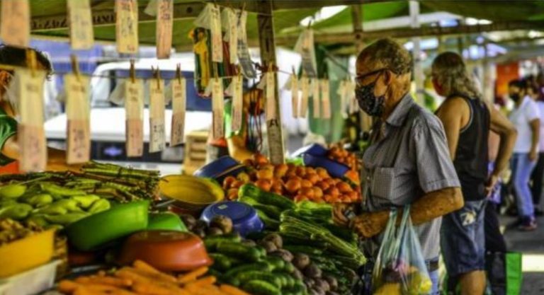 VALOR DA CESTA BÁSICA SOBE EM TODAS AS CAPITAIS E ATINGE 56% DO SALÁRIO MÍNIMO