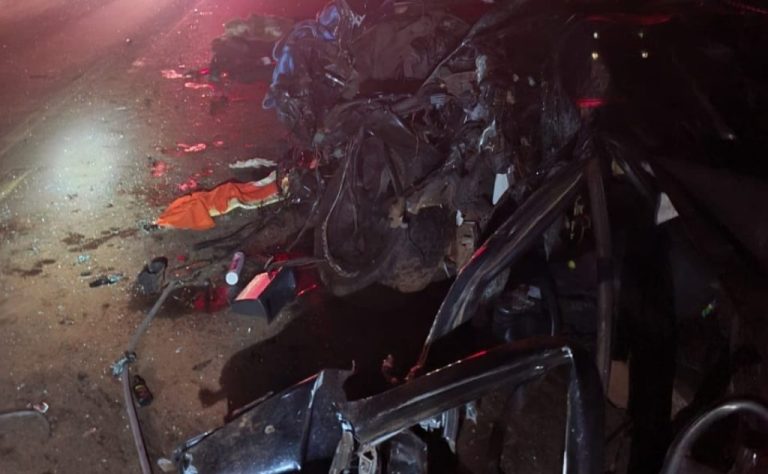 GRAVE ACIDENTE MATA AVÓS E DEIXA NETOS FERIDOS, EM MINEIROS