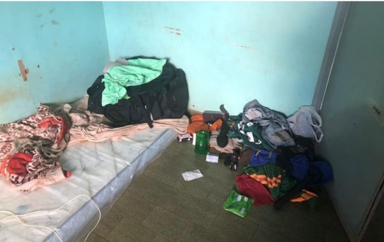 TRABALHADORES SÃO RESGATADOS EM SITUAÇÃO QUASE DE ESCRAVIDÃO EM FAZENDA DE QUIRINÓPOLIS (GO)