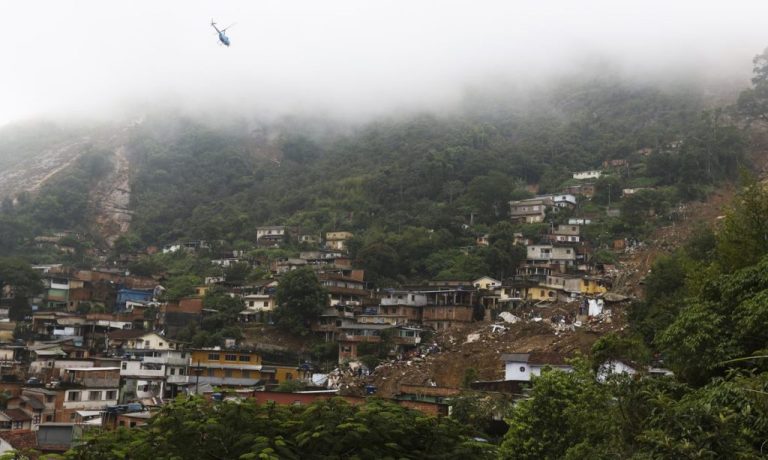 NOVO TEMPORAL EM PETRÓPOLIS DEIXA PELO MENOS CINCO MORTOS