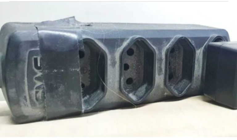 BEBÊ MORRE ELETROCUTADO AO SEGURAR FIO DE EXTENSÃO EM NIQUELÂNDIA (GO)