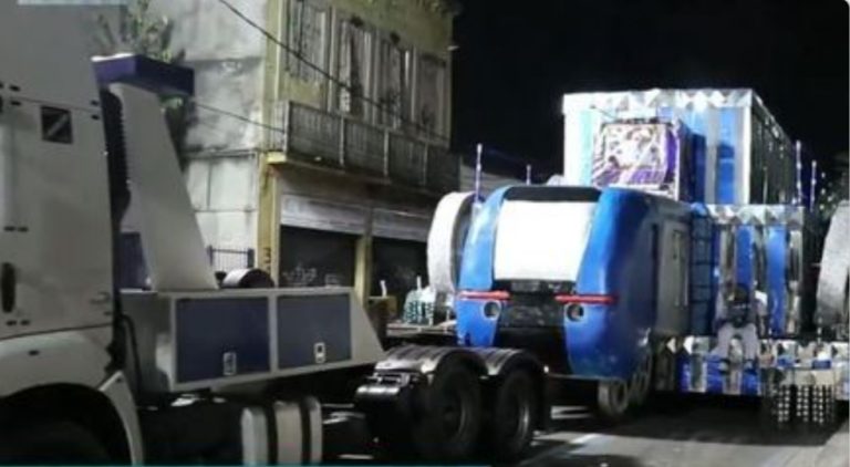 CASO DE MENINA IMPRENSADA POR CARRO ALEGÓRICO É INVESTIGADO COMO HOMICÍDIO CULPOSO