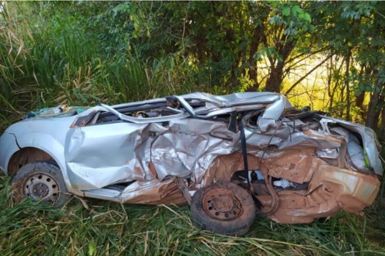 BEBÊ DE 1 ANO MORRE EM ACIDENTE ENTRE 2 CARROS NA BR-060