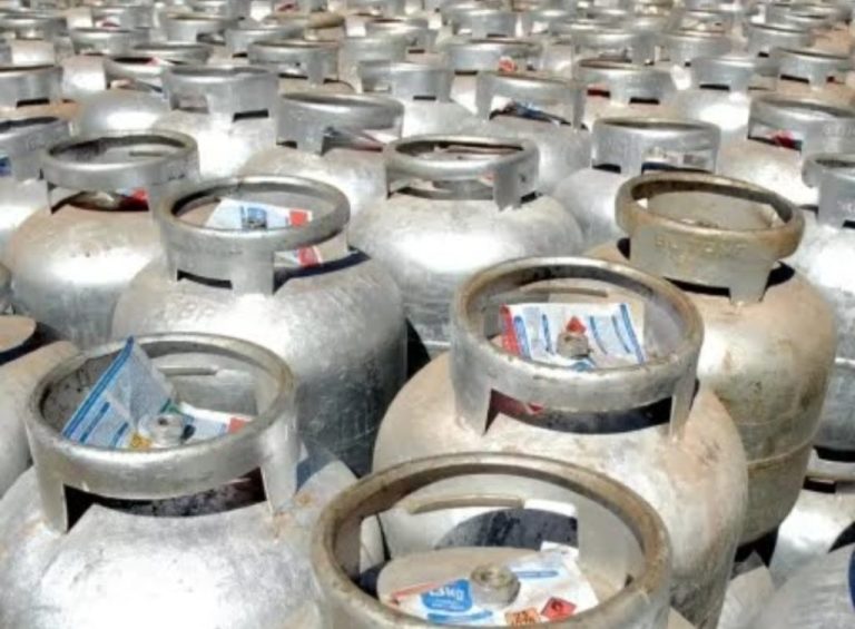 PREÇO DO BOTIJÃO DE GÁS CHEGA A R$ 160 NO BRASIL, MOSTRA ANP
