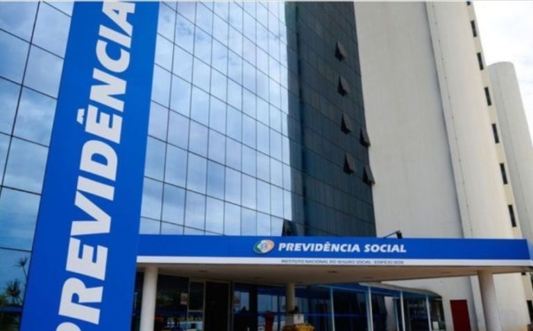 PERÍCIA DO INSS DEMORA MAIS DE 60 DIAS E FILA JÁ SUPERA 1 MILHÃO