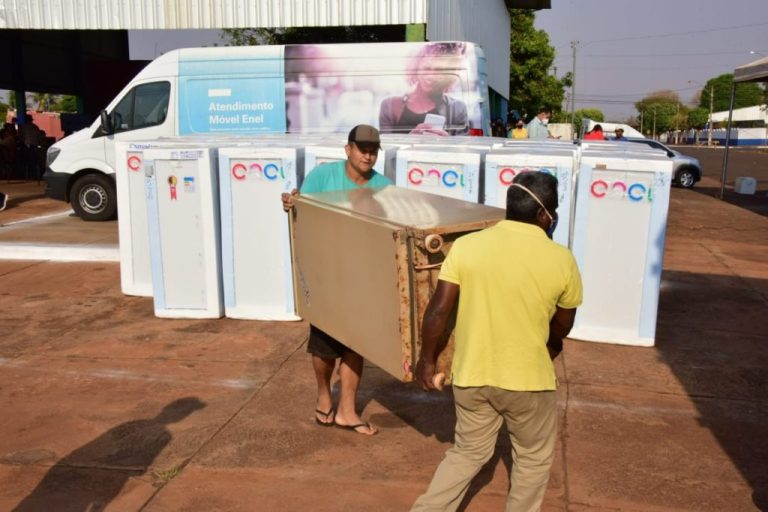 ENEL LEVA CARAVANA DE SERVIÇOS A IPAMERI