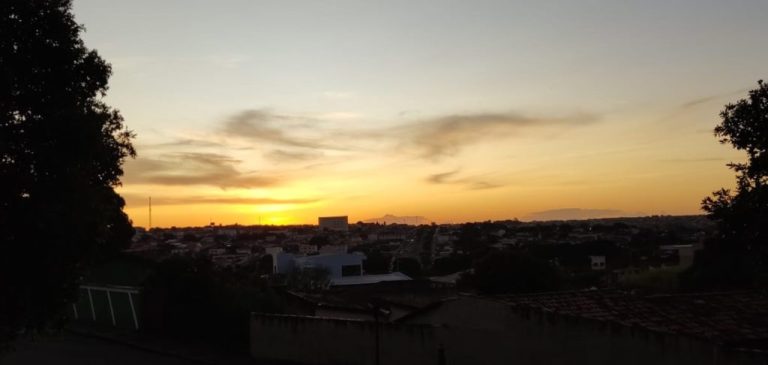 CATALÃO: TEMPO DEVE SEGUIR ESTÁVEL NO DECORRER DESSA SEMANA, MAS TEMPERATURAS VOLTAM A CAIR NO SÁBADO (14)