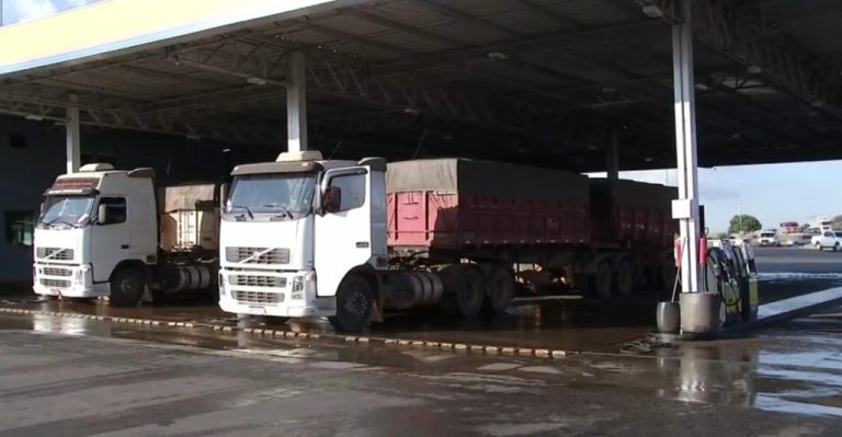 REAJUSTE DE QUASE 9% NO DIESEL REVOLTA CAMINHONEIROS