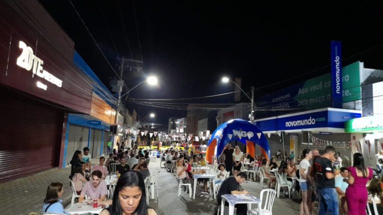 CENTENAS DE PESSOAS PARTICIPARAM DO 15º FESTIVAL GASTRONÔMICO DA INHOUSE IDIOMAS