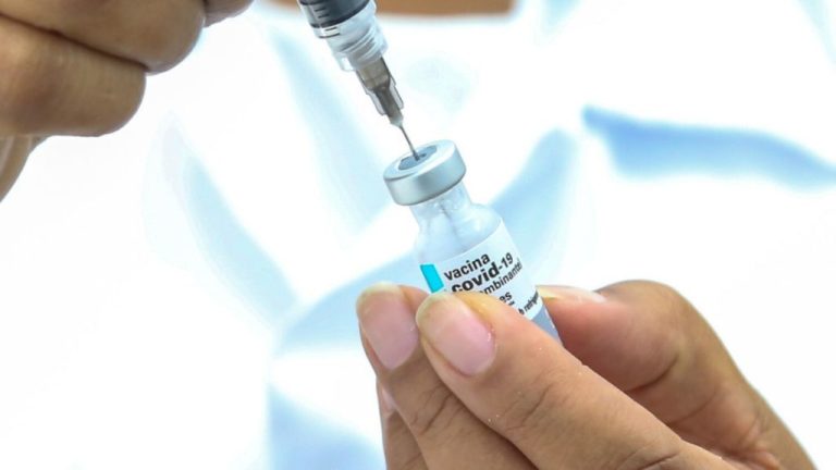 SAÚDE DE CATALÃO ENCERRA SEMANA VACINANDO CRIANÇAS, ADOLESCENTES E IDOSOS CONTRA COVID-19