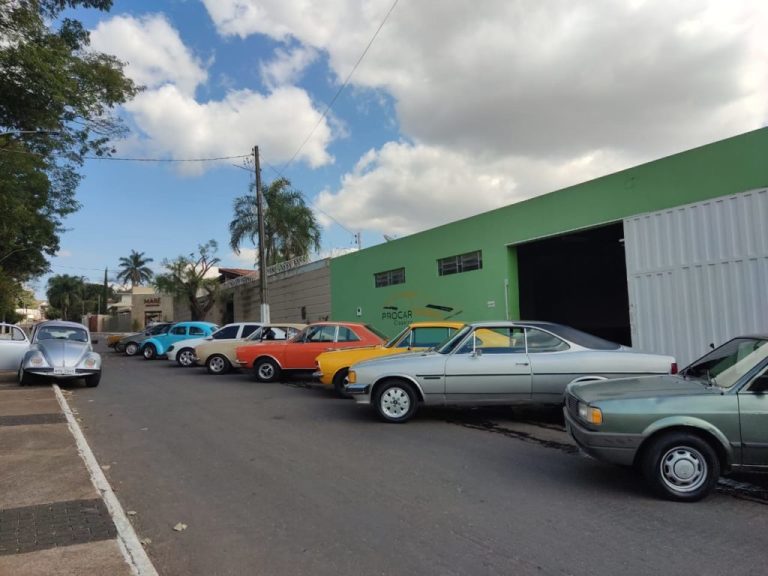 COLECIONADORES DE CARROS ANTIGOS DE CATALÃO VOLTAM A REALIZAR ENCONTROS