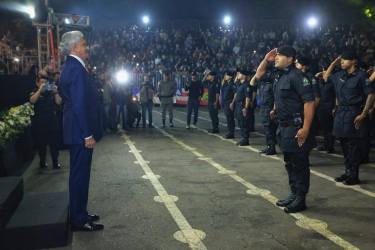 GOVERNADOR RONLADO CAIADO PARTICIPA DE FORMATURA DE NOVOS INTEGRANTES DA ROTAM