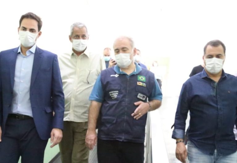 O QUE ERA AQUELE TANTO DE POLÍCIA NA PORTA DO MARA TURISMO HOTEL? NADA, APENAS A VISITA DO MINISTRO DA SAÚDE!