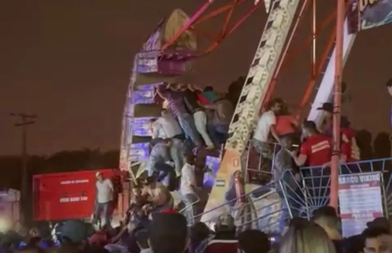 BRINQUEDO TRAVA E DEIXA CRIANÇAS E ADOLESCENTES FERIDOS NA PECUÁRIA DE MONTE CARMELO, INTERIOR DE MINAS GERAIS