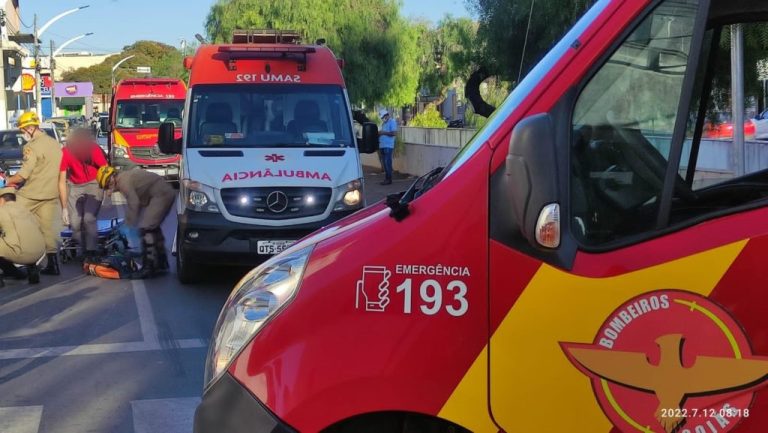 IDOSO DE 74 ANOS É ATROPELADO POR MOTOCICLISTA AO TENTAR ATRAVESSAR A AVENIDA RAULINA