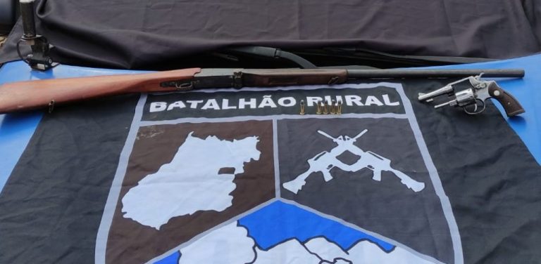 POLICAIS DO BPM RURAL DE CATALÃO PRENDE HOMEM QUE TENTAVA VENDER DUAS ARMAS DE FOGO