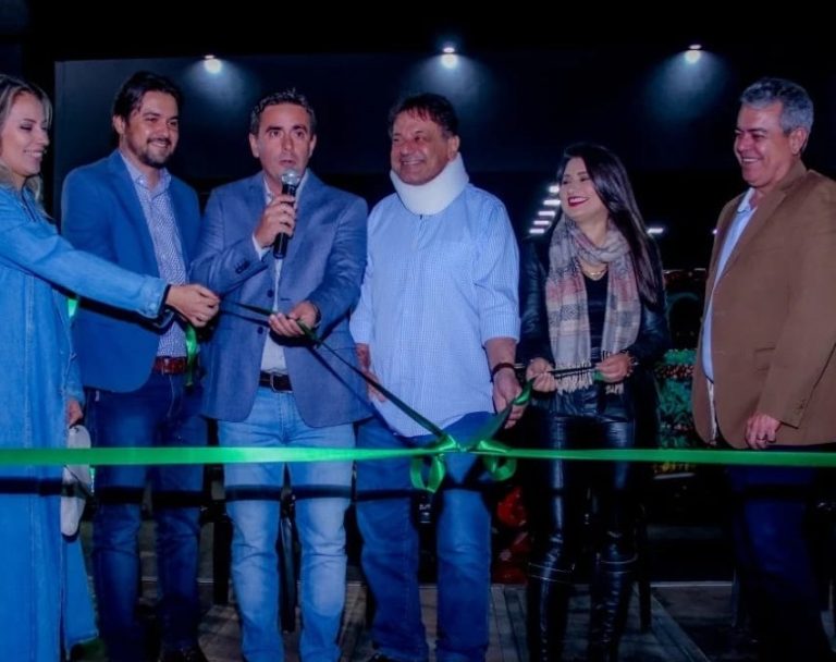 ABERTA OFICIALMENTE A 42ª EXPO CATALÃO; CANTORES ZÉ VAQUEIRO E FELIPE ARAÚJO ABREM A GRADE DE SHOWS HOJE