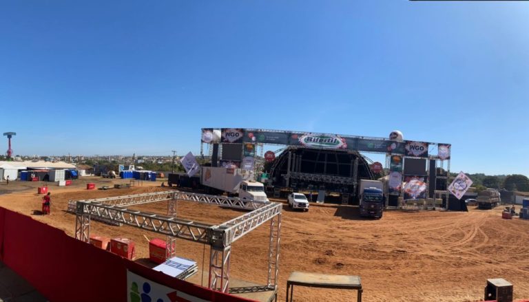 PECUÁRIA DE CATALÃO: SHOWS SERÃO RETOMADOS HOJE COM GUSTTAVO LIMA E ORGANIZAÇÃO RETIRA ARQUIBANCADA PARA AMPLIAR ÁREA PARA O PÚBLICO