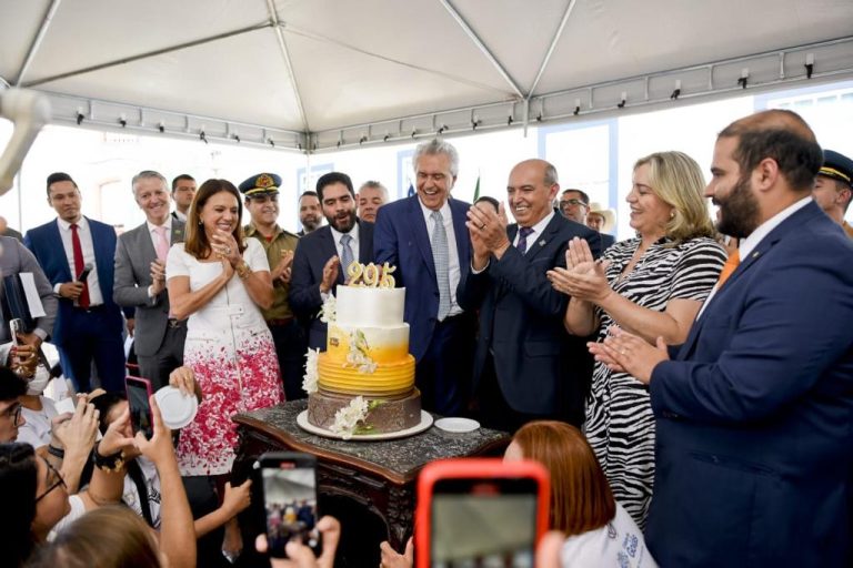 GOVERNADOR PARTICIPOU DAS CELEBRAÇÕES DOS 295 ANOS DA CIDADE DE GOIÁS