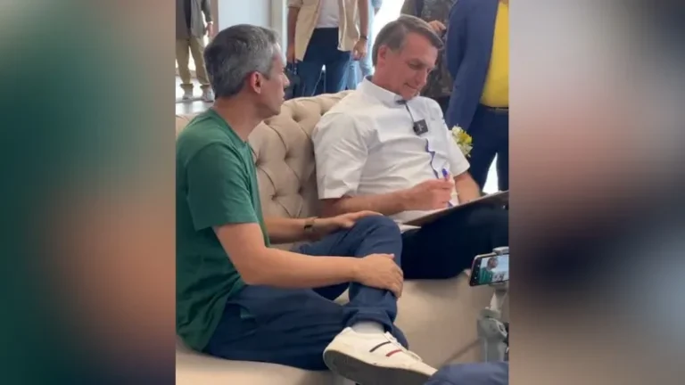 PRESIDENTE JAIR BOLSONARO JÁ ESTÁ EM GOIÂNIA PARA MOTOCIATA E CONVENÇÃO DO PL