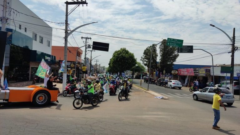MAIS DE 5 KM DE CARRETA, FOI A ESTIMATIVA DA POLÍCIA MILITAR COM RELAÇÃO AO ATO DE APOIO AO PRESIDENTE BOLSONARO, EM CATALÃO