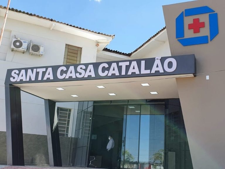 ENFERMEIROS DA SANTA CASA DE CATALÃO PARALISAM AO SABEREM QUE TERÃO QUE DEVOLVER DIFERANÇA DO PISO SALARIAL JÁ PAGO