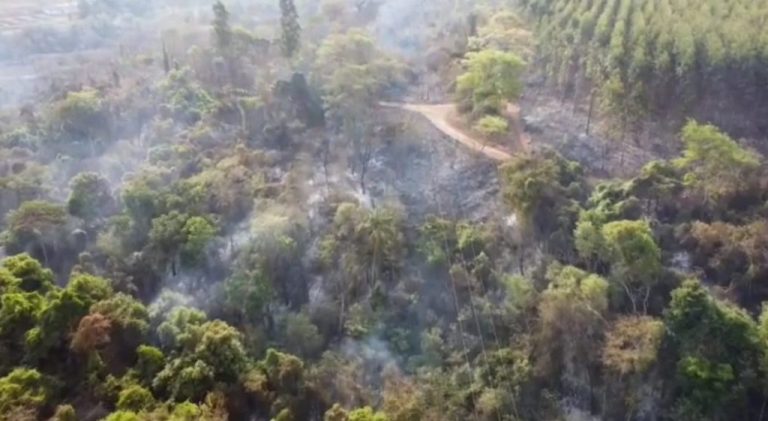 INCÊNDIO EM ÁREA DE MINERADORA CMOC PROVOCOU INTERRUPÇÃO NO FORNECIMENTO DE ENERGIA EM OUVIDOR E TRÊS RANCHOS
