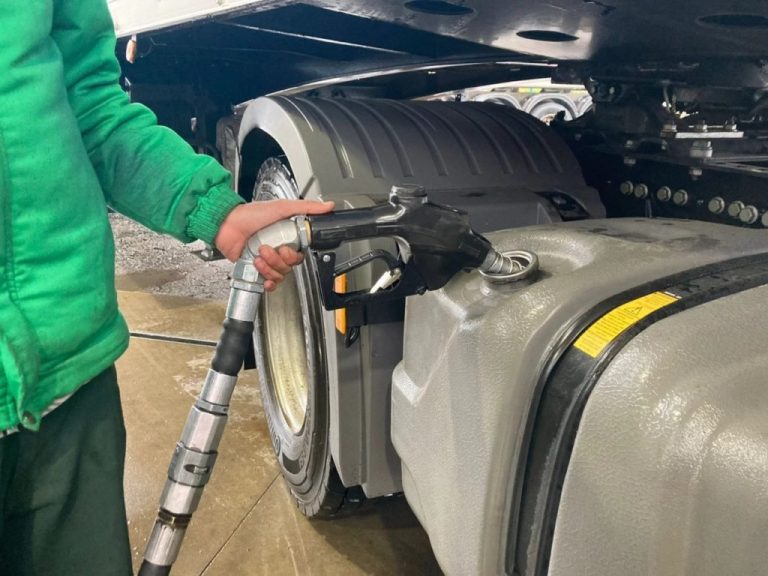 PETROBRAS ANUNCIA REDUÇÃO DE R$ 0,30 NO DIESEL