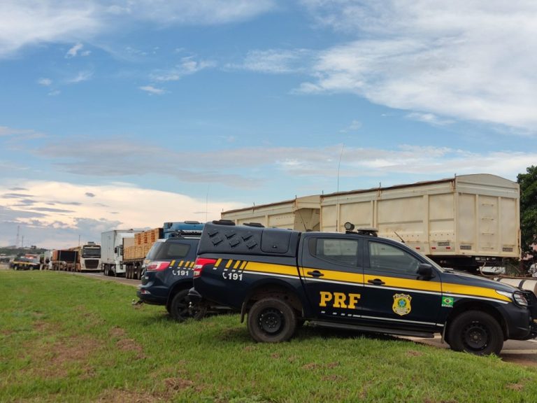 JUSTIÇA FEDERAL EM GOIÁS E STF MANDAM MANIFESTANTES DESBLOQUEAREM RODOVIAS