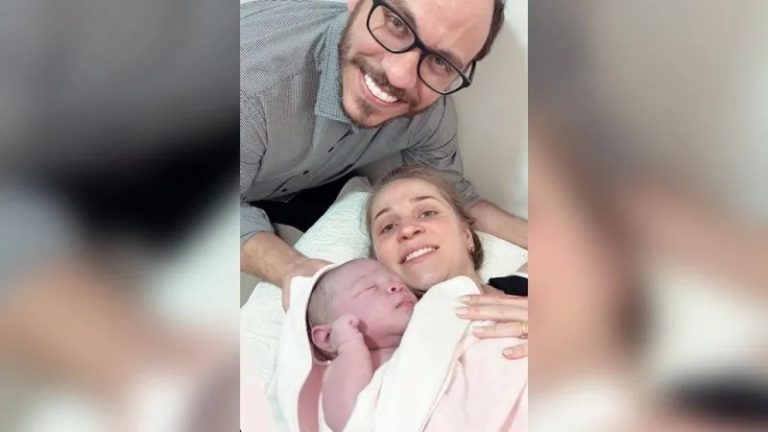 MÉDICO OBSTETRA FAZ O PARTO DA PRÓPRIA FILHA DENTRO DO ELEVADOR EM ANÁPOLIS; VÍDEO