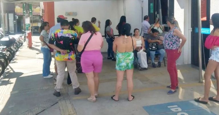HUMILHAÇÃO E DESRESPEITO, ENEL DE CATALÃO ATENDE CLIENTES NA CALÇADA DO LADO DE FORA DO POSTO DE ATENDIMENTO