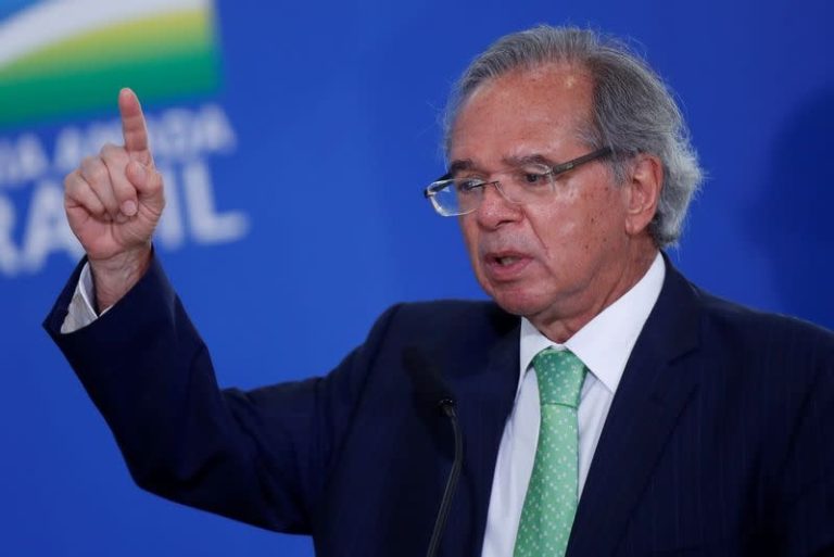 MINISTRO PAULO GUEDES GARANTE REAJUSTE DAS APOSENTADORIAS E DO SALÁRIO MÍNIMO
