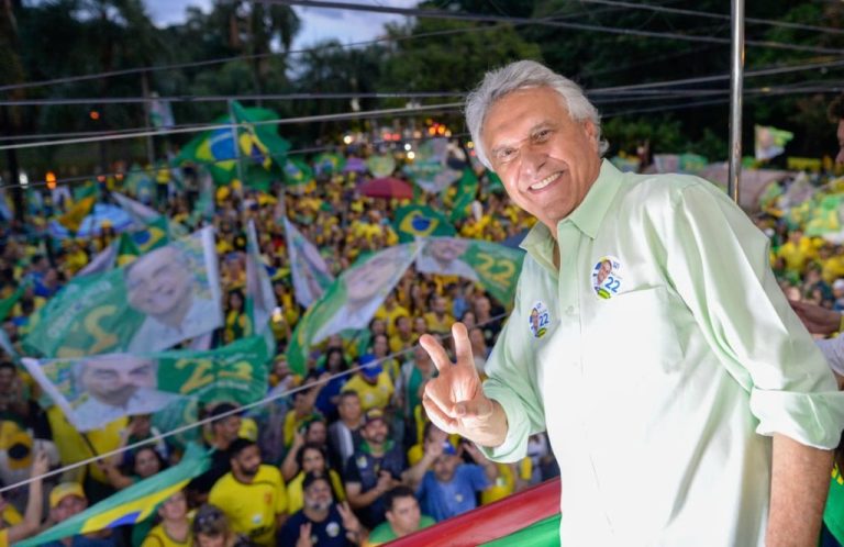 CAIADO PARTICIPA DE ENCERRAMENTO DA CAMPANHA DE BOLSONARO EM GOIÂNIA E ANÁPOLIS