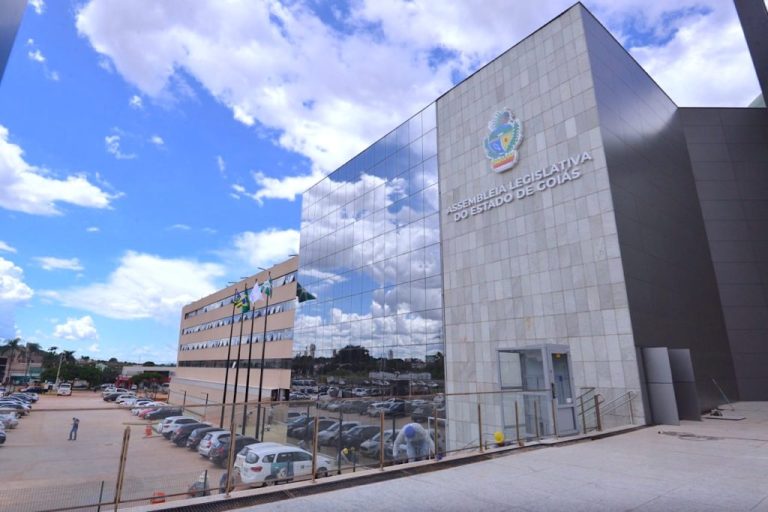 CONHEÇA OS 41 DEPUTADOS ESTADUAIS ELEITOS EM GOIÁS