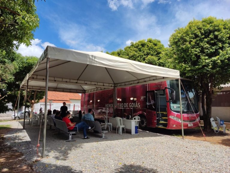 ESTRUTURA É MONTADA NO ESTACIONAMENTO DO HEMOCENTRO DE CATALÃO ATÉ QUE PRÉDIO SEJA REFORMADO E AMPLIADO; PREVISÃO DE INÍCIO DAS OBRAS É PARA PRIMEIRA QUINZENA DE DEZEMBRO