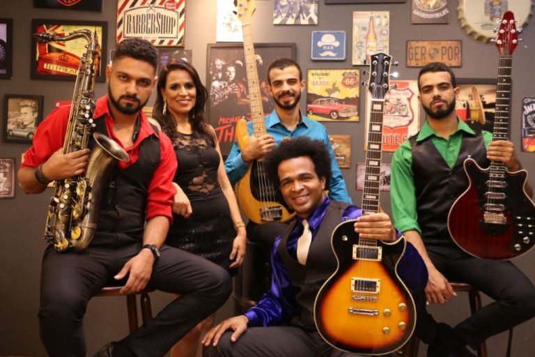 A VOLTAGEM, UMA DAS MELHORES BANDA DE FLASH BACK DO BRASIL SE APRESENTA EM CATALÃO EM NOITE DE ‘SERESTA’ NO RECREIO COLONIAL NO DIA 19 DE NOVEMBRO