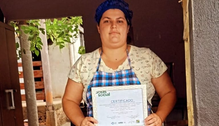 COM INVESTIMENTO DE R$ 23 MILHÕES, CRÉDITO SOCIAL CONTEMPLA 12 MIL MULHERES E REFORÇA COMBATE À VIOLÊNCIA DOMÉSTICA