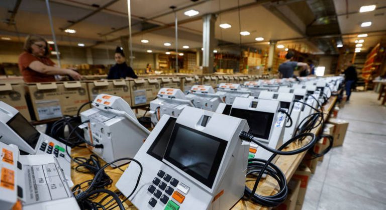 EM RELATÓRIO, MILITARES DIZEM QUE SISTEMA NÃO ESTÁ ISENTO A FRAUDES; TSE NEGA FRAUDE