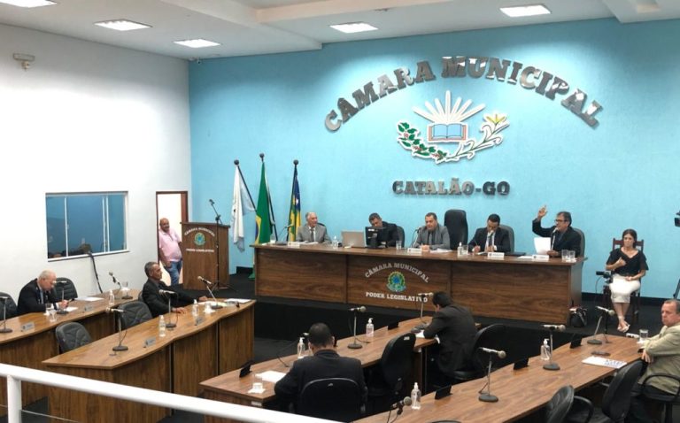 VEREADORES  DEVEM VOTAR NESSA SEMANA, PROJETO DE LEI QUE AUTORIZA MUNICÍPIO REPASSAR R$ 2 MILHÕES AO CRAC DE CATALÃO
