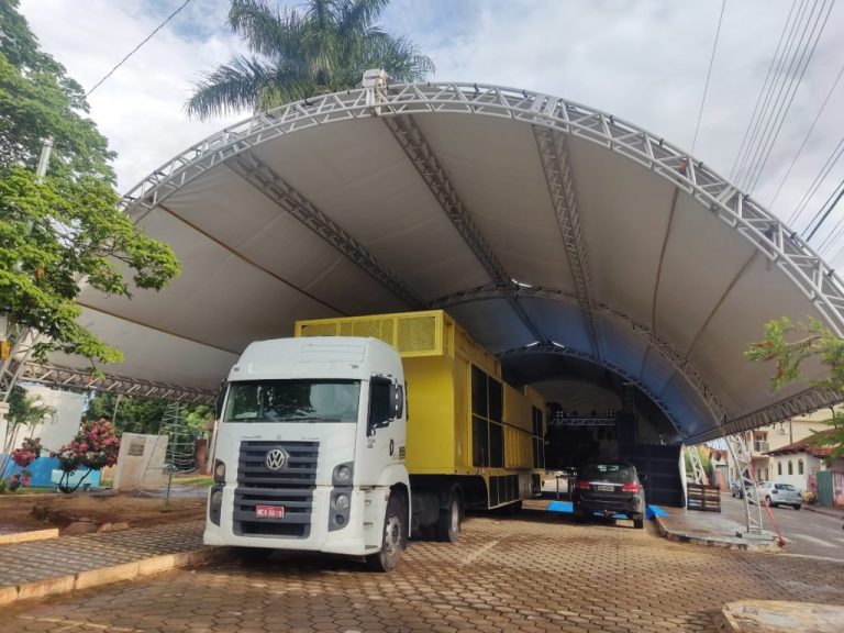 PREFEITO DE TRÊS RANCHOS, HUGO DELEON, FALA DAS EXPECTATIVAS PARA A FESTA DE RÉVEILLON