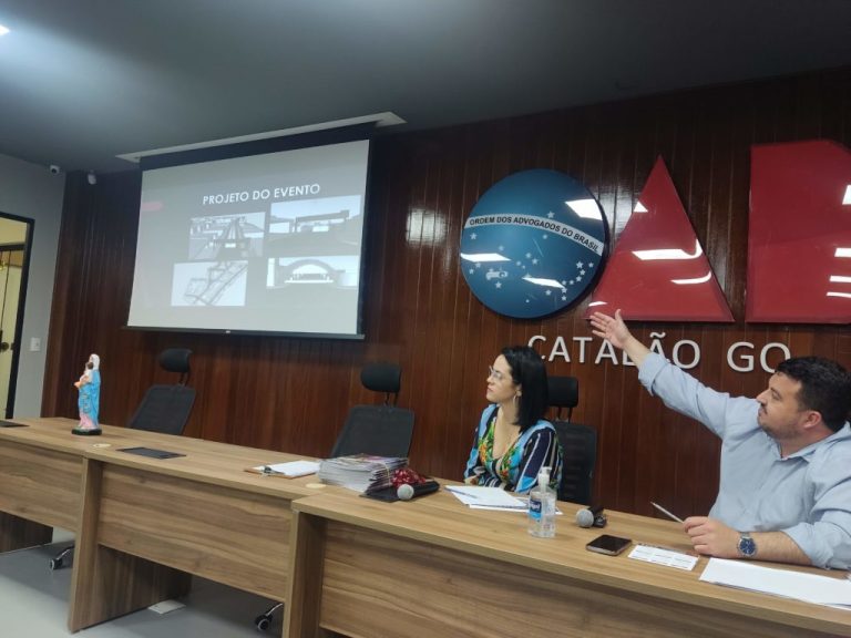 CASAL DE FESTEIROS E COMISSÃO ORGANIZADORA DEFINEM CALENDÁRIO DE EVENTOS E DISCUTEM PROJETO DA FESTA DO ROSÁRIO DE 2023