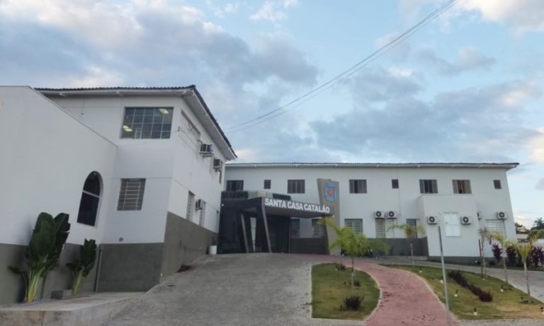 SANTA CASA DE MISERICÓRDIA DE CATALÃO FIRMA PARCERIA COM UNIMED E TERÁ PLANTÃO PEDIÁTRICO A PARTIR DO DIA 4 DE JANEIRO; ATENDIMENTO DE PEDIATRAS PELO SUS CONTINUARÁ NA UPA