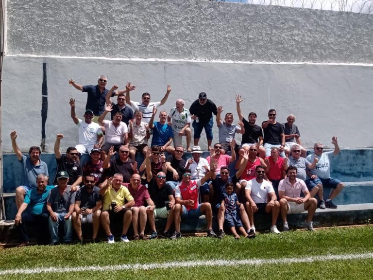 GRUPO VIAGRA DE FUTEBOL ARRECADA 102 CESTAS BÁSICAS PARA DISTRIBUIÇÃO PARA FAMÍLIAS CARENTES DE CATALÃO