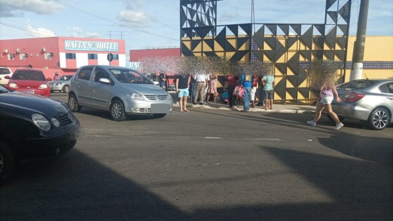 APÓS COLISÃO DE CARRO COM MOTO EM FRENTE A SUBESTAÇÃO RODOVIÁRIA DO SÃO JOÃO, CASAL DE CRIANÇAS DE 6 E 4 ANOS FORAM TRANSFERIDAS PARA GOIÂNIA