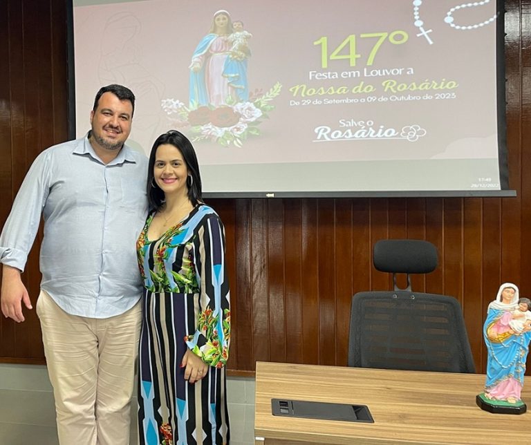 CASAL DE FESTEIROS DIVULGAM CALENDÁRIO DA FESTA DO ROSÁRIO 2023 EM COLETIVA DE IMPRENSA NESTA SEXTA-FEIRA (06/01)