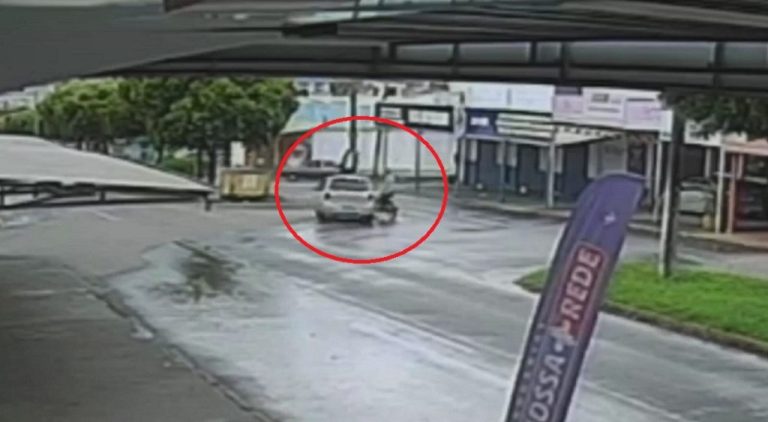 VÍDEO MOSTRA MOTORISTA ATROPELANDO CASAL QUE ESTAVAM EM MOTO NA AVENIDA DA REPRESA, EM CATALÃO