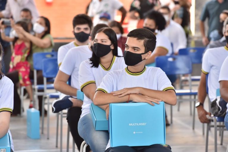 ESTUDANTES DA REDE ESTADUAL RECEBERÃO KIT DE MATERIAIS ESCOLARES NO INÍCIO DO ANO LETIVO