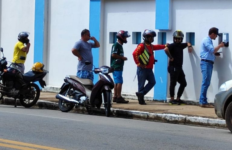 MANTIDA PROMOÇÃO DE MEIA ENTRADA PARA QUEM FOR AO GENERVINO DA FONSECA COM A CAMISETA DO CRAC DE CATALÃO NA PARTIDA CONTRA O GOIÁS